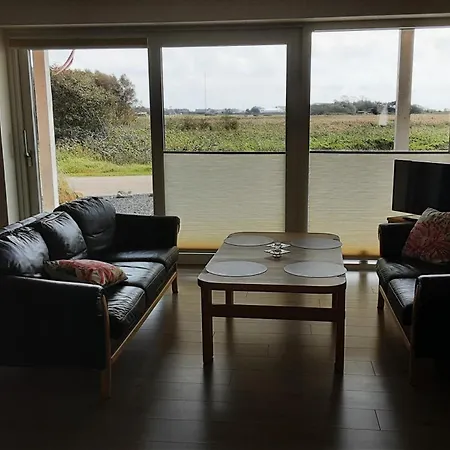 Villa-amby 度假居