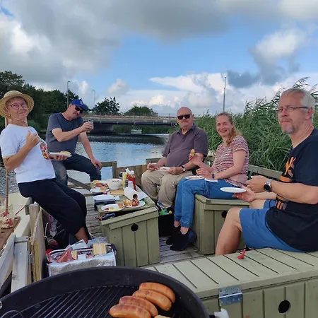 Semesterbostad Villa-amby *